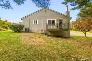 26 Chelsea Ln, East Granby, CT 06026 - Photo 4
