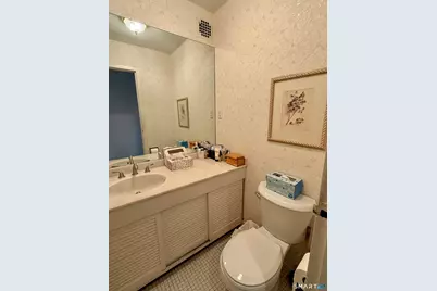 1 Strawberry Hill Court #10H, Stamford, CT 06902 - Photo 6