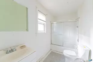 19 North St, Meriden, CT 06451 - Photo 16