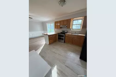 52 Academy Avenue #1, Waterbury, CT 06705 - Photo 2