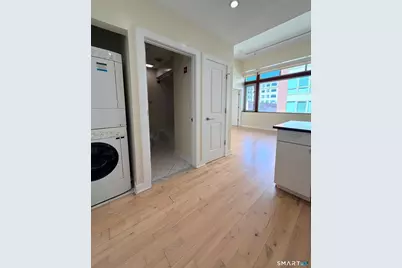 804 Chapel Street #302, New Haven, CT 06510 - Photo 4