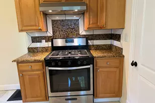 24 Rock St, Winchester, CT 06098 - Photo 2