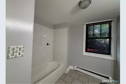 16 Case Street, Hartford, CT 06105 - Photo 8