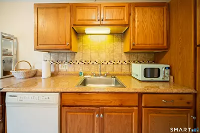 13 Heritage Village #B, Southbury, CT 06488 - Photo 6
