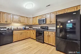 304 Ashmead Cmns, Enfield, CT 06082 - Photo 12
