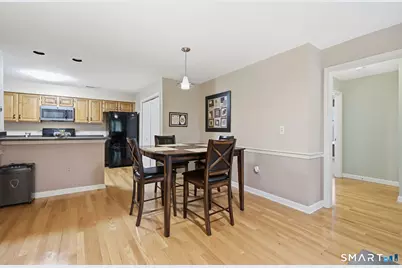 304 Ashmead Commons #304, Enfield, CT 06082 - Photo 8