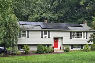 4 Partridge Ln, Newtown, CT 06470 - Photo 1