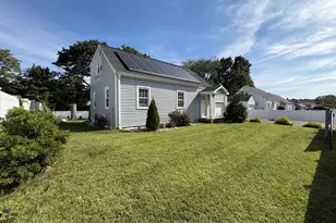 350 Roger Williams Rd, Bridgeport, CT 06610 - Photo 2