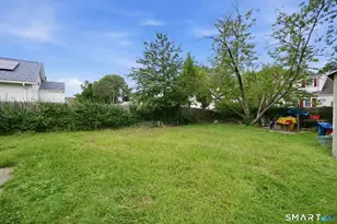 44 Sisson St, East Hartford, CT 06118 - Photo 4