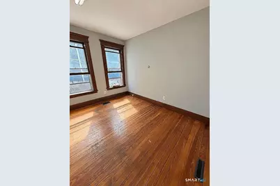 810 North Avenue, Bridgeport, CT 06606 - Photo 16