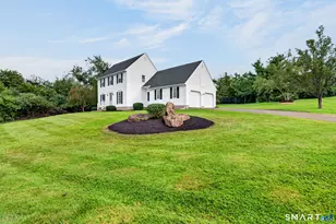 4 Huntington Ridge Rd, Wallingford, CT 06492 - Photo 6