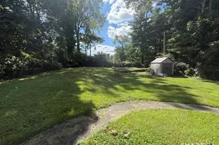 243 Pleasant St, New Britain, CT 06051 - Photo 14