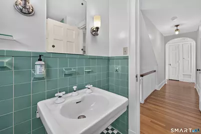 39 Glenwood Avenue, New London, CT 06320 - Photo 20