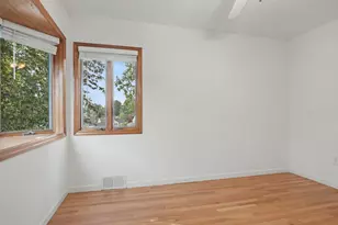 100 Lakeshore Terrace, Bridgeport, CT 06606 - Photo 30