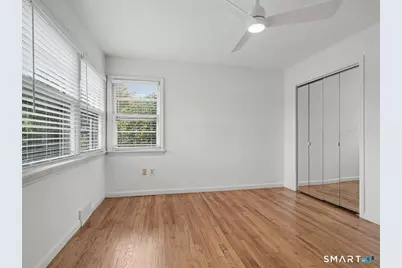 100 Lakeshore Terrace, Bridgeport, CT 06606 - Photo 34