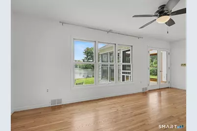 100 Lakeshore Terrace, Bridgeport, CT 06606 - Photo 18