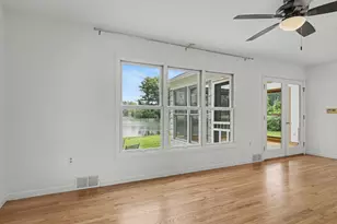 100 Lakeshore Terrace, Bridgeport, CT 06606 - Photo 18