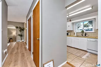 31 Ameridge Drive #31, Bridgeport, CT 06606 - Photo 18