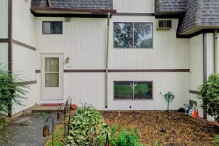56 Suffield Meadow Dr, Suffield, CT 06078 - Photo 2
