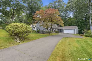 53 Woodridge Cir, West Hartford, CT 06107 - Photo 2