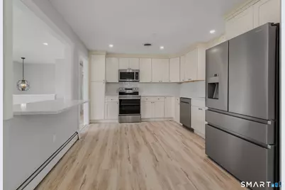 17 Elrin Place, New London, CT 06320 - Photo 12