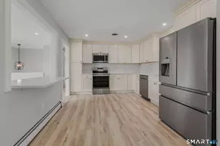 17 Elrin Pl, New London, CT 06320 - Photo 12