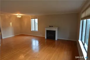 12 Hitching Post Ln, Glastonbury, CT 06033 - Photo 2