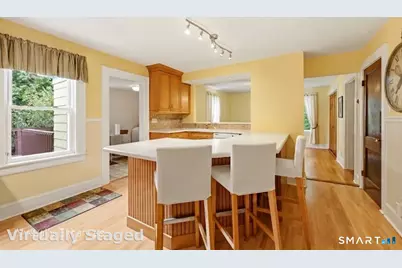 40 Stonehouse Road, Trumbull, CT 06611 - Photo 4