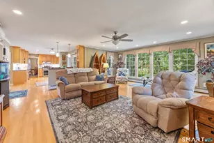 70 Heritage Dr, Cheshire, CT 06410 - Photo 12
