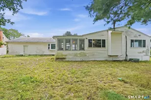 33 Cora St, Enfield, CT 06082 - Photo 4