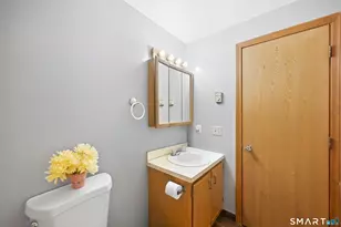 379 Perkins Ave, Waterbury, CT 06704 - Photo 10