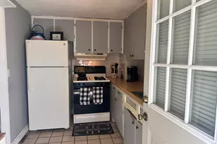 364 Main St, East Haven, CT 06512 - Photo 2