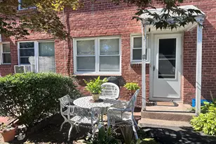 364 Main St, East Haven, CT 06512 - Photo 1