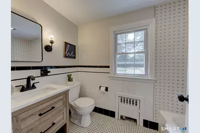 204 Hazard Avenue, Enfield, CT 06082 - Photo 32