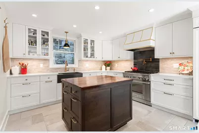 316 Valley Road, Greenwich, CT 06807 - Photo 2