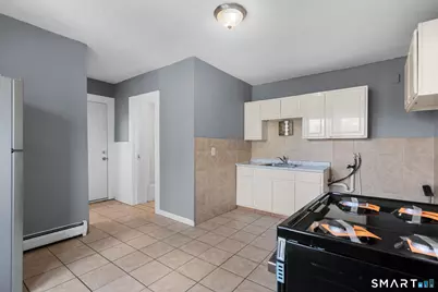 66 Standish Street #1W, Hartford, CT 06114 - Photo 1