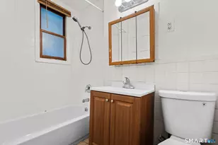 66 Standish St, Hartford, CT 06114 - Photo 18
