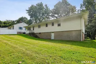 144 Tuttle Dr, New Haven, CT 06512 - Photo 28