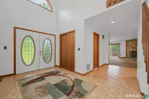 547 Simsbury Rd, Bloomfield, CT 06002 - Photo 4