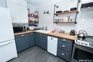 3 Pine St, Newtown, CT 06482 - Photo 8