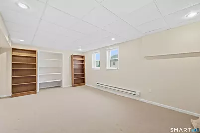 6 Ashley Court, Danbury, CT 06810 - Photo 34