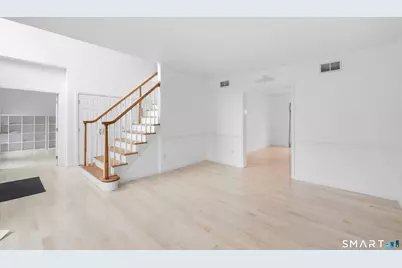 6 Ashley Court, Danbury, CT 06810 - Photo 14
