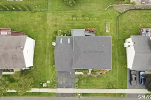 6 Ashley Ct, Danbury, CT 06810 - Photo 38
