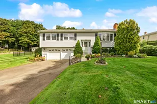 18 Sharon Dr, Shelton, CT 06484 - Photo 1