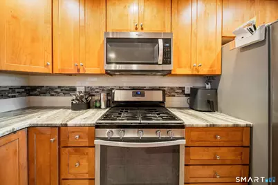 121 Bridgeview Place, Stratford, CT 06614 - Photo 6