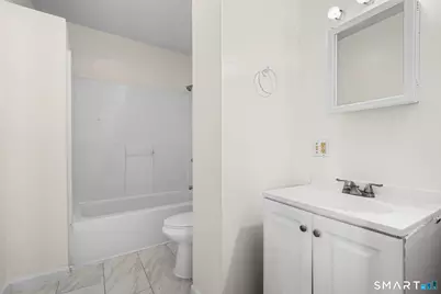 99 Lounsbury Avenue, Waterbury, CT 06706 - Photo 10
