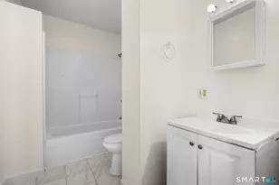 99 Lounsbury Ave, Waterbury, CT 06706 - Photo 10