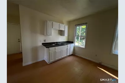 99 Lounsbury Avenue, Waterbury, CT 06706 - Photo 14