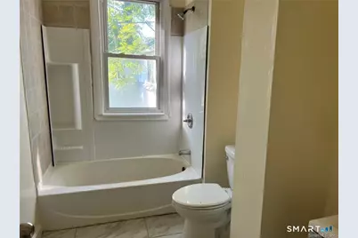 99 Lounsbury Avenue, Waterbury, CT 06706 - Photo 20