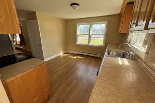 198 Broad St, Manchester, CT 06042 - Photo 10